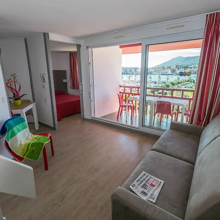 Aparthotel & Golf Sokoburu Hendaye
