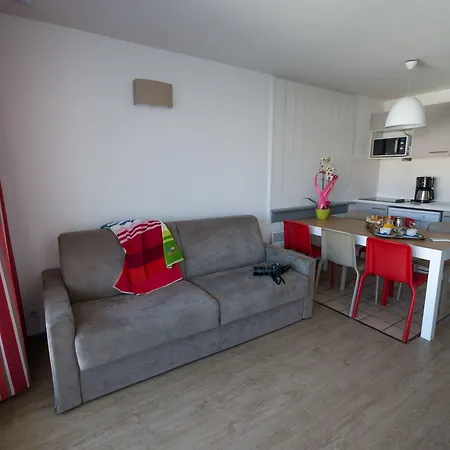 Hotel apartamentowy & Golf Sokoburu 3*