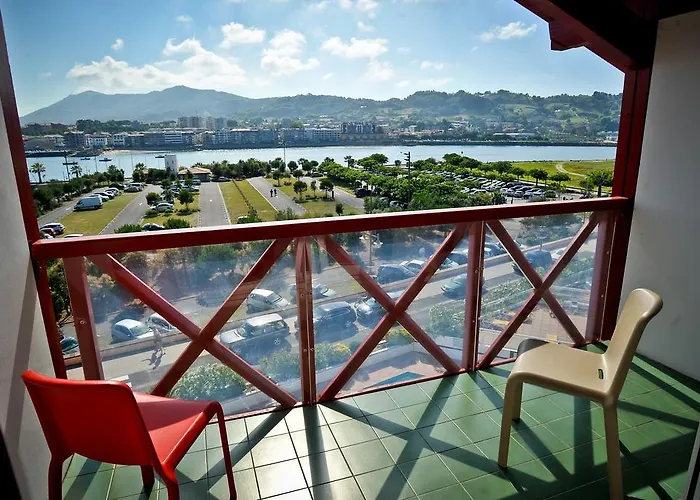 & Golf Sokoburu Aparthotel Hendaye